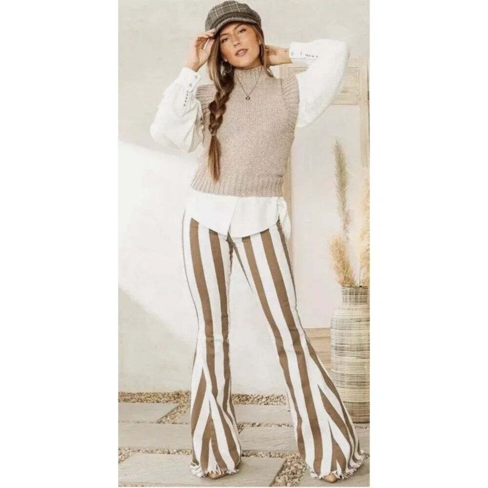 Saints And Hearts Women’s Tan Striped Bell Bottom Flare Jeans Frayed Hem M 29